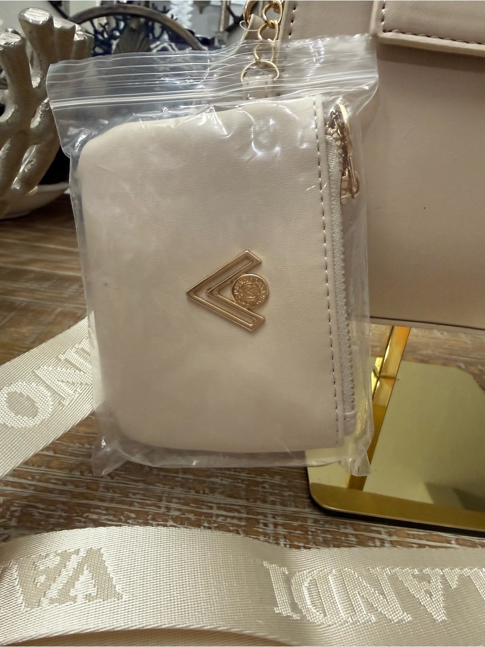 Valentino Orlandi Elegant Cream Top-Handle Crossbody Bag, Strap, Coin purse - Picture 2 of 9